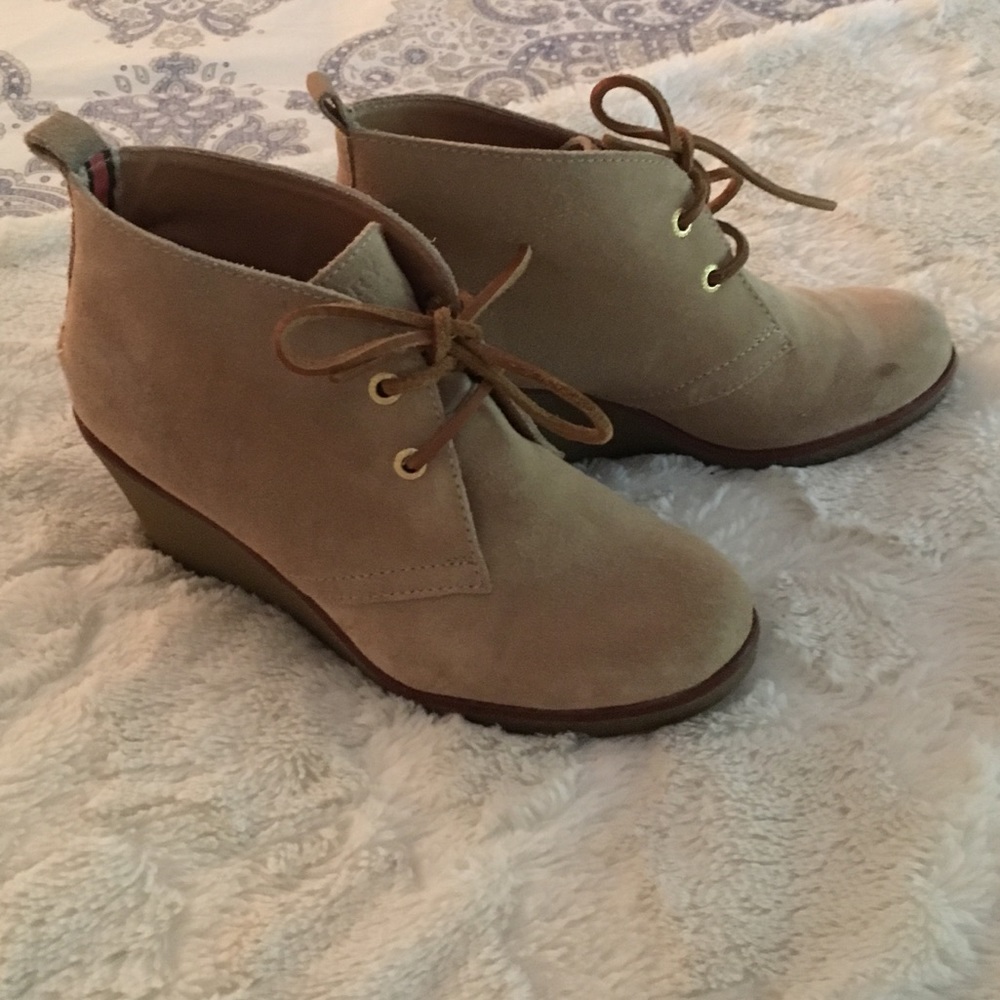 Sperry Harlow Suede Wedge Boots used size 6.5